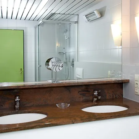 Haus Burgund 아파트 미르스부르크