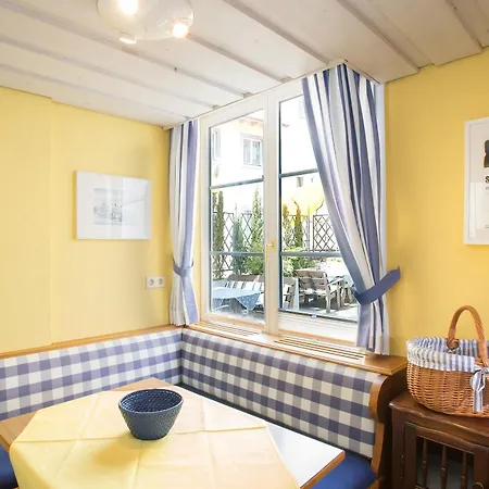 Haus Burgund 아파트 *